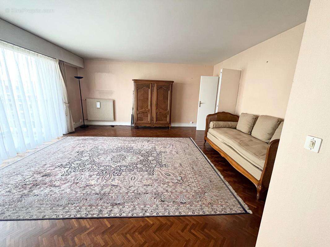 Appartement à VERSAILLES