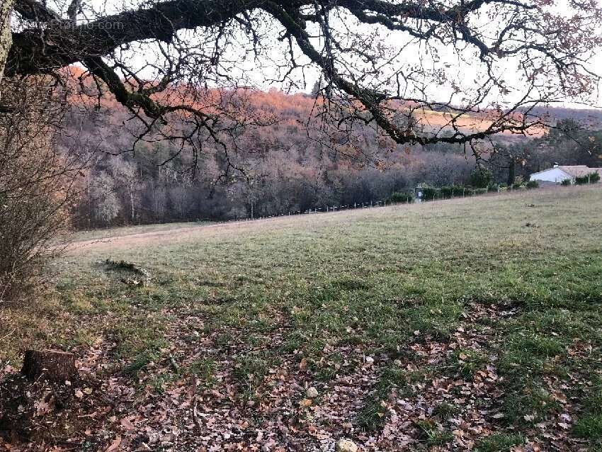 Terrain à TRELISSAC