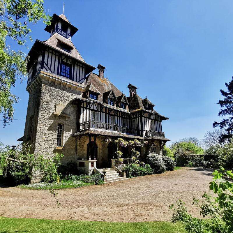 Maison à CUY-SAINT-FIACRE