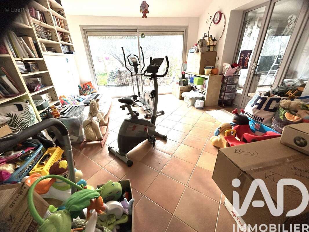 Photo 5 - Maison à JONQUIERES-SAINT-VINCENT