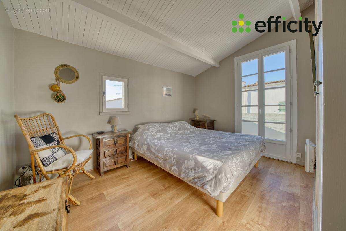 Appartement à SAINT-MARTIN-DE-RE