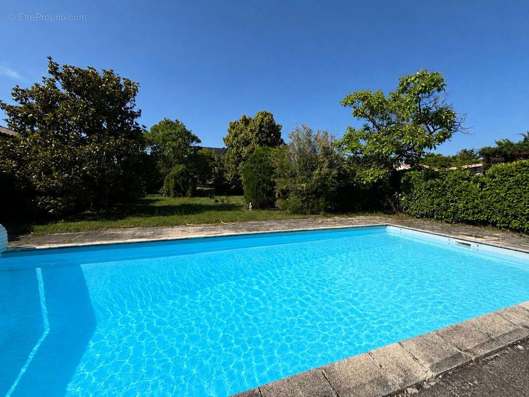 Maison 163 m² à Romans-Sur-Isere  - photo 5