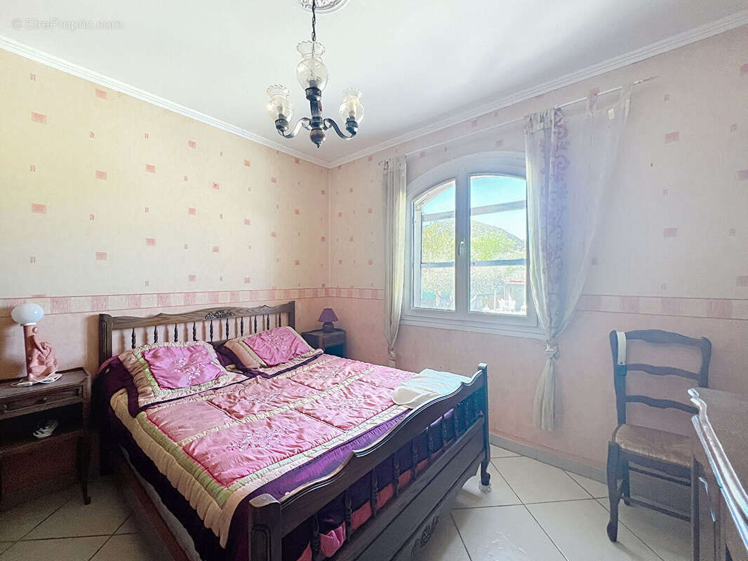 Maison à SAINT-SAVOURNIN