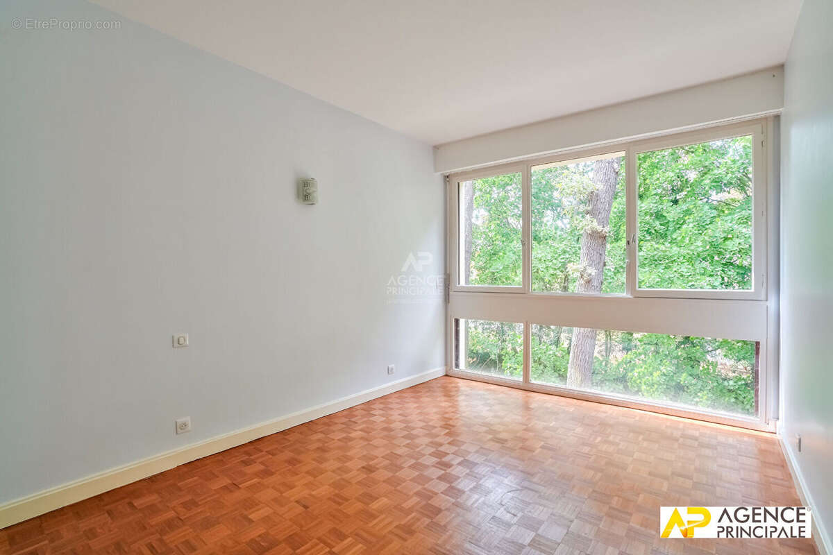 Appartement à MAISONS-LAFFITTE