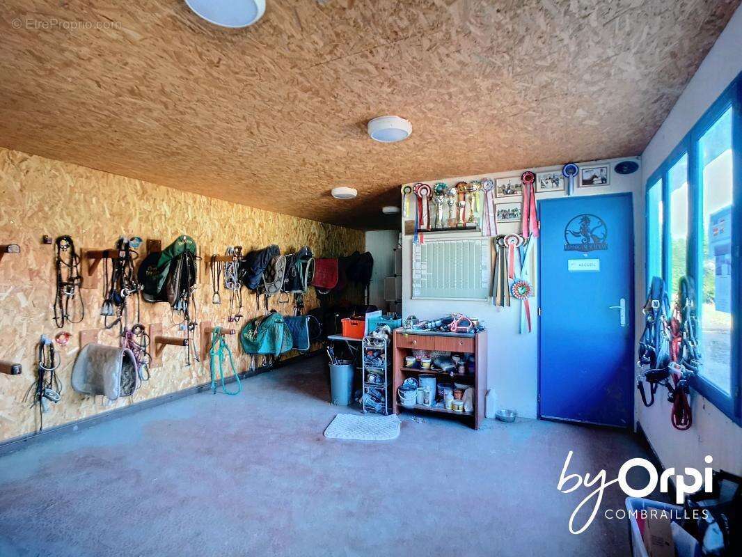 Maison à DURDAT-LAREQUILLE