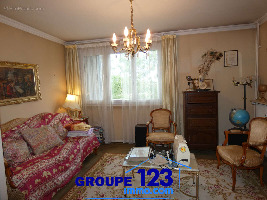 Appartement à MIGENNES