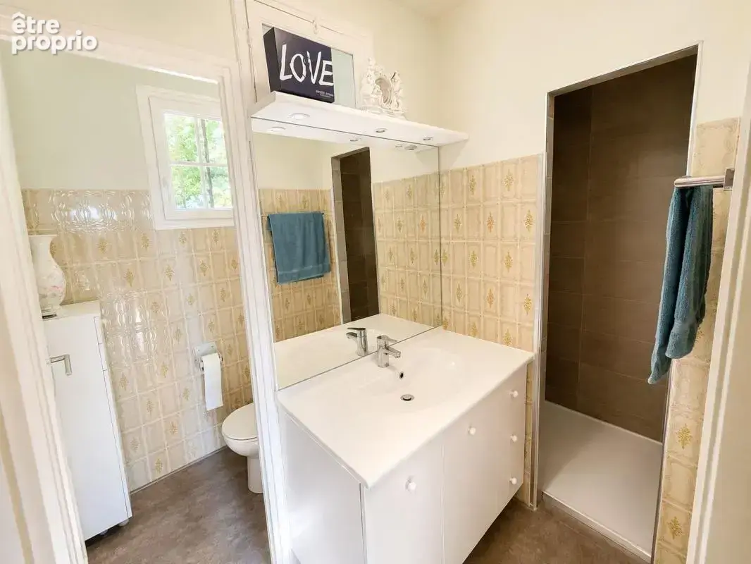 Maison 5 chambres avec un parc boisé - photo 11
