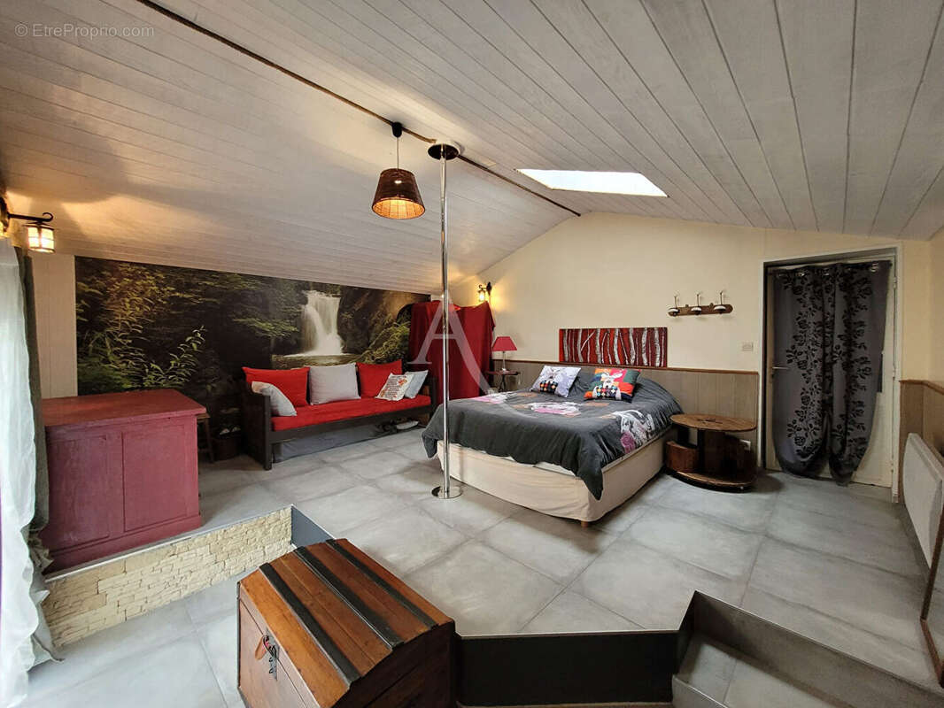 Maison à SAINT-CHRISTOPHE-DU-LIGNERON