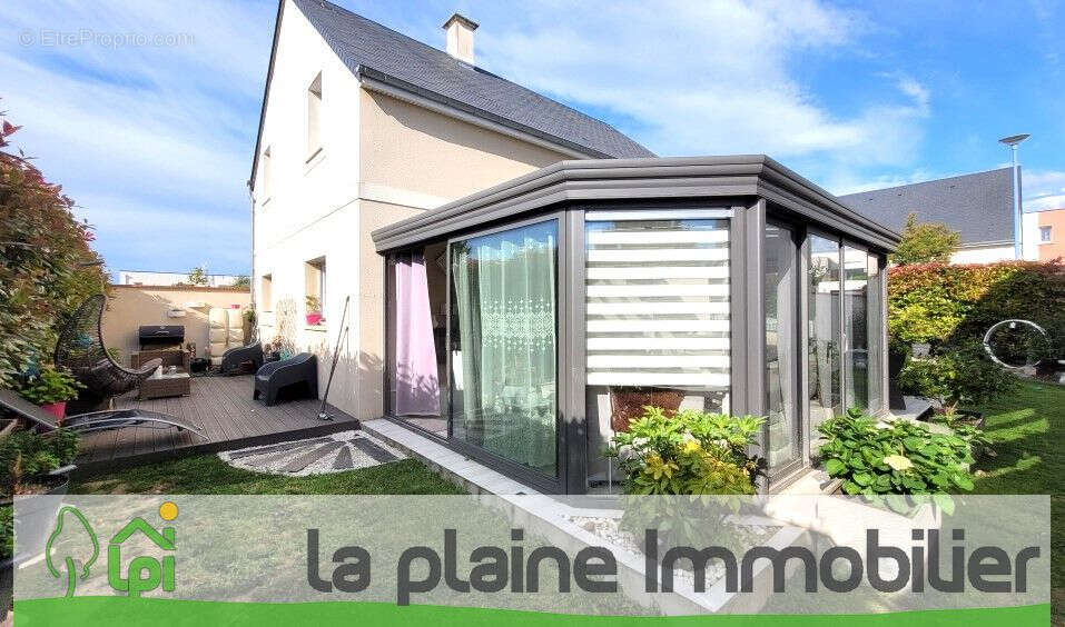 Maison à FLEURY-SUR-ORNE