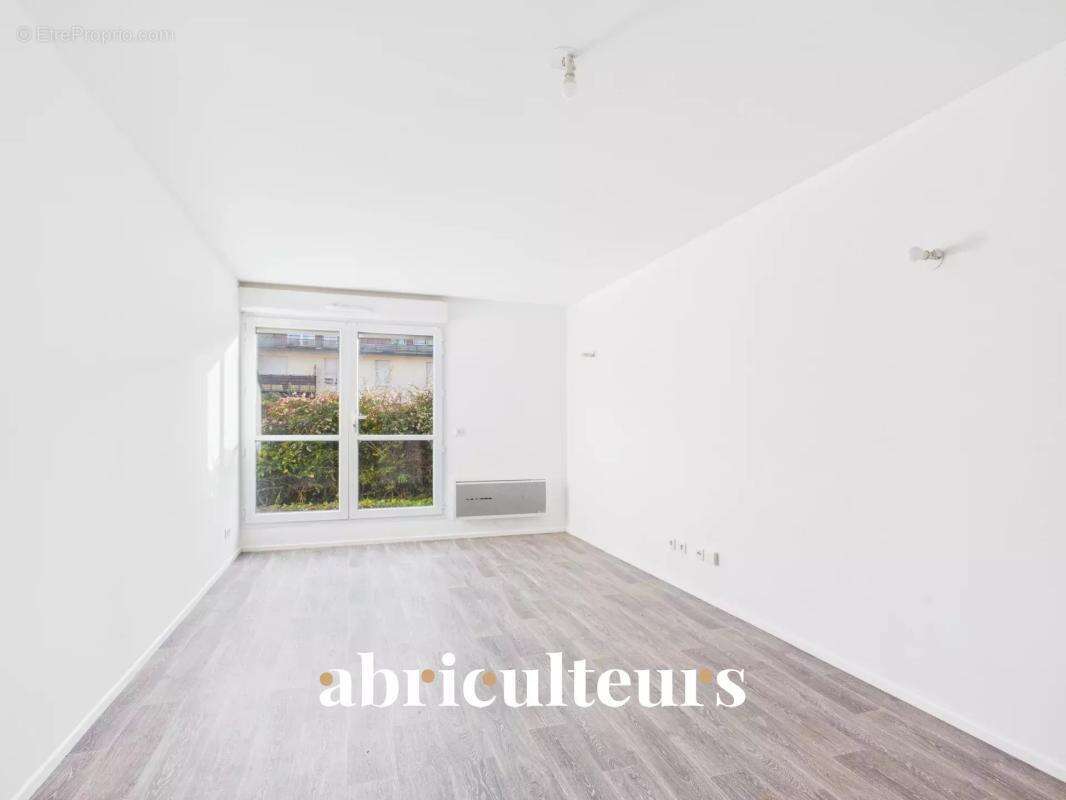 Appartement à SURVILLIERS
