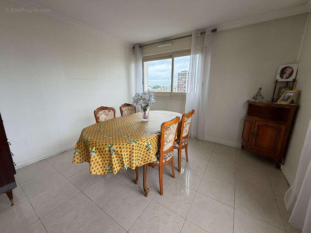 Appartement à SARCELLES
