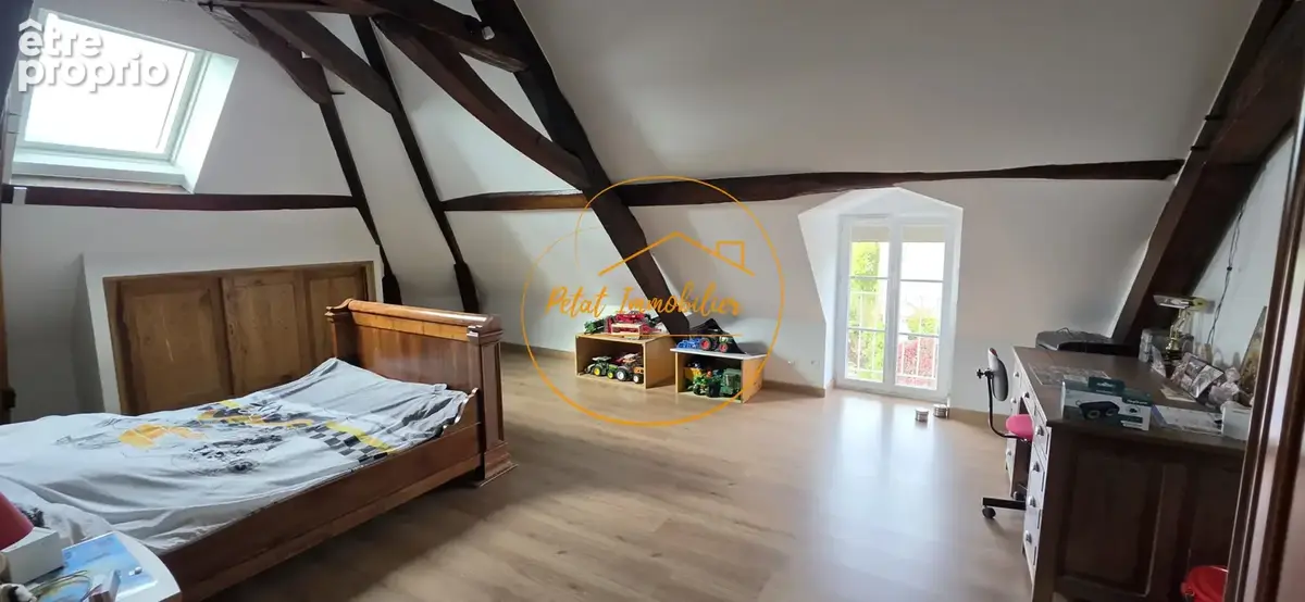 Charmante maison familiale avec dépendances et potentiel - photo 10