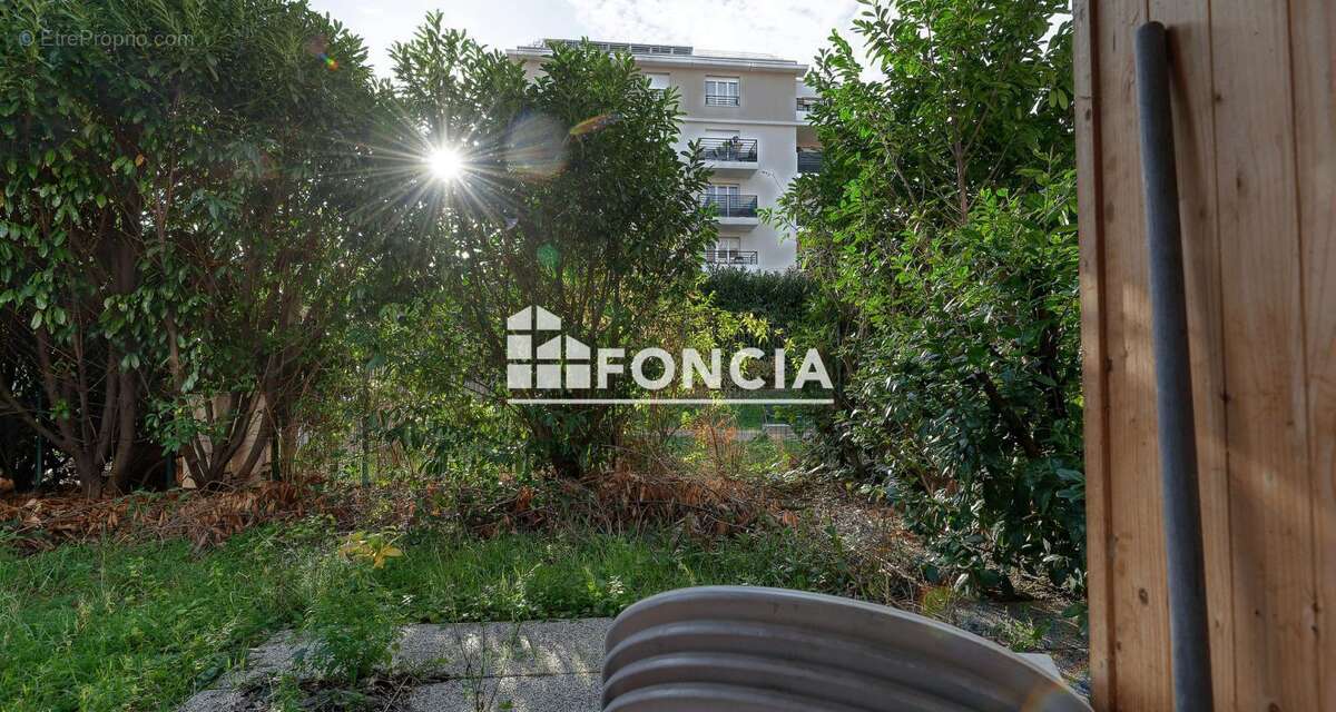 Appartement à CORBEIL-ESSONNES