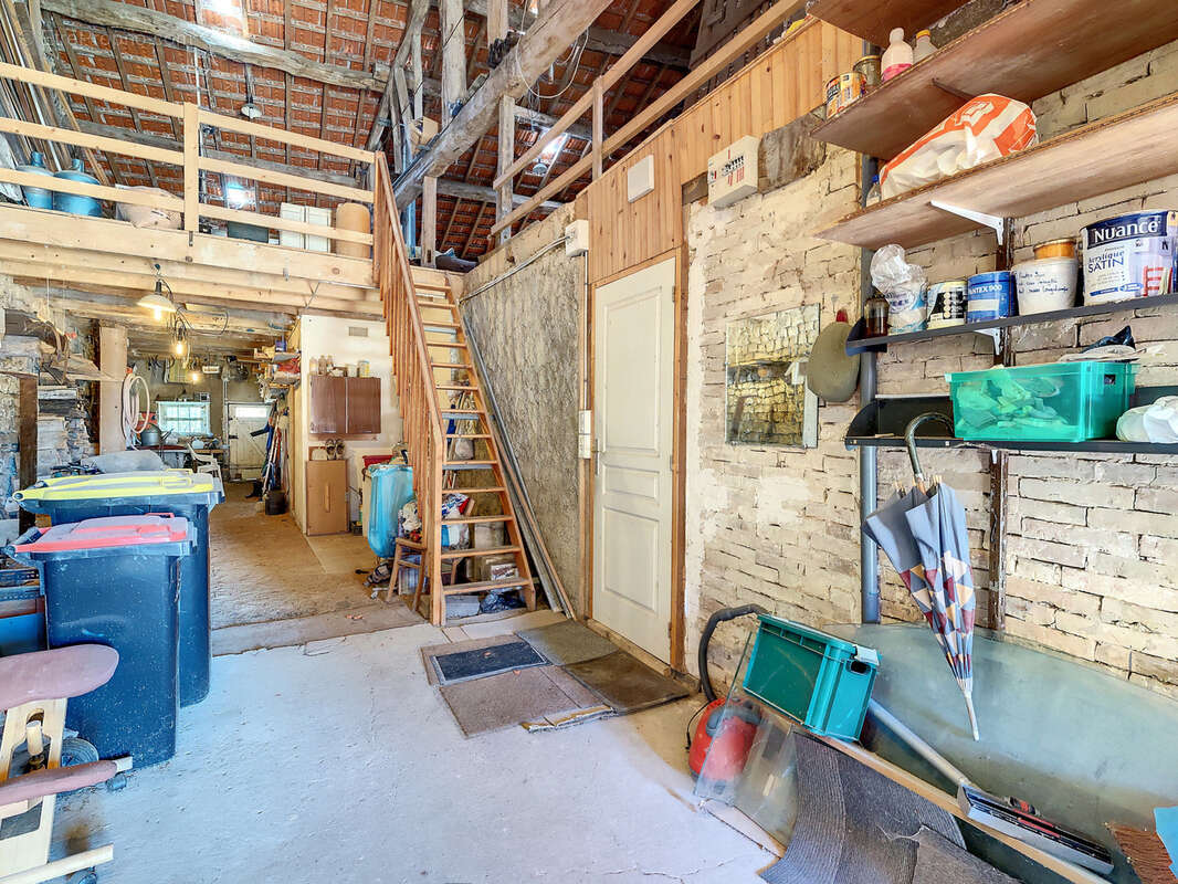 Maison à LONGCHAMPS-SUR-AIRE