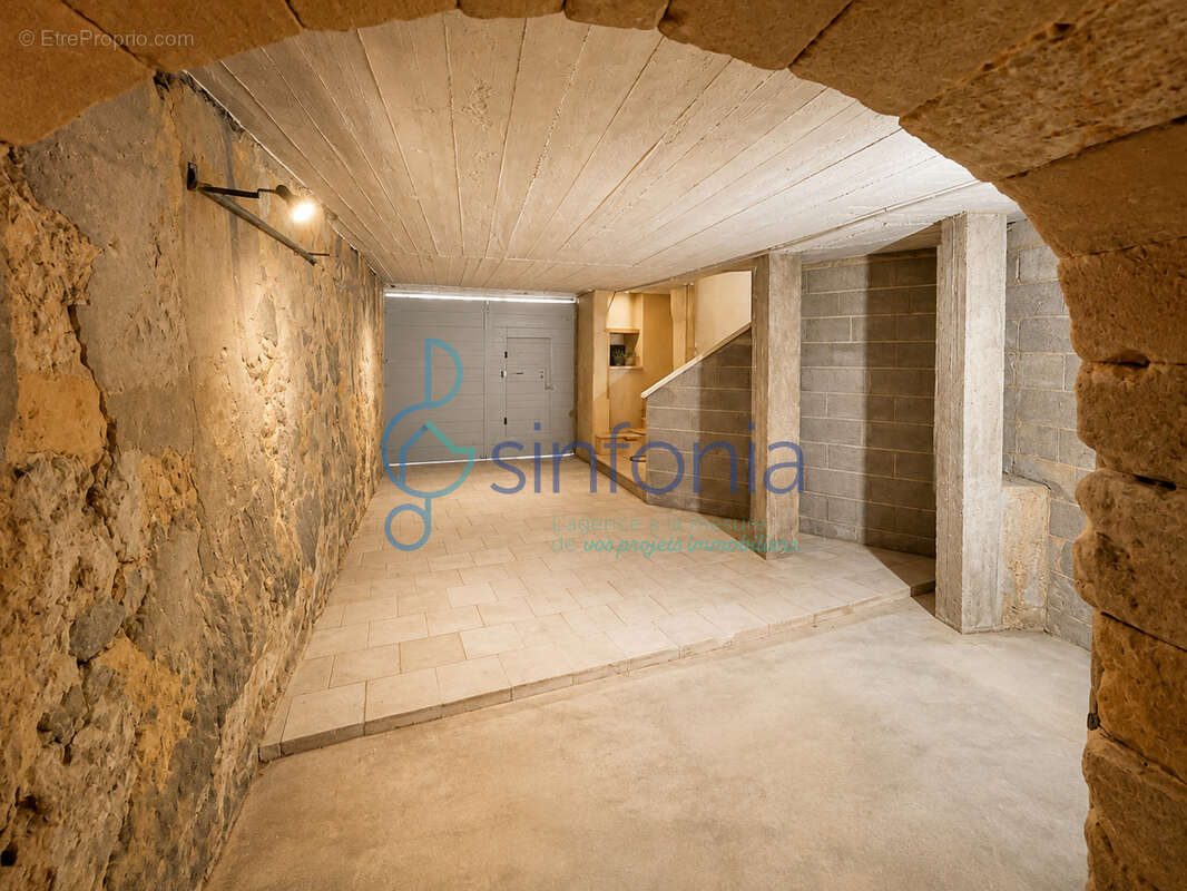 À 5 minutes d'uzès   maison de 160 m2 avec deux grandes terrasses et garage  50 m2 - photo 13