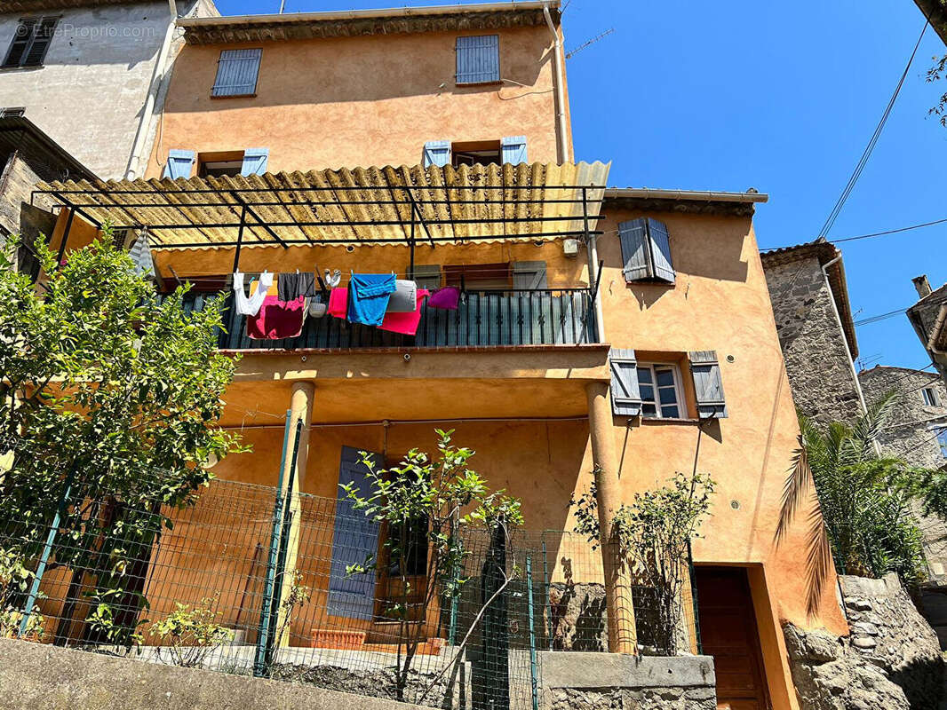 Maison à VILLENEUVE-LOUBET