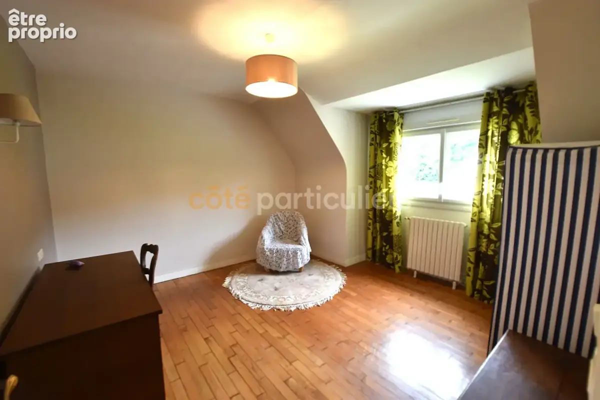 Maison 7 pièces - 5 chambres - terrain 694m² - photo 6