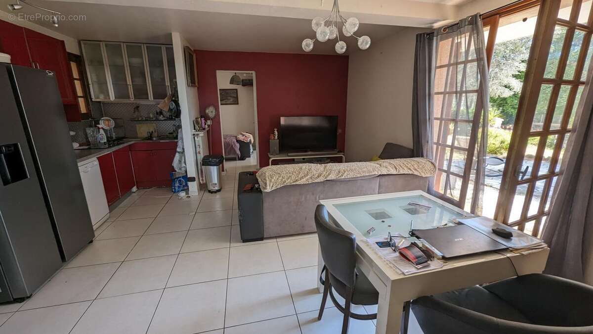 Maison à SIX-FOURS-LES-PLAGES