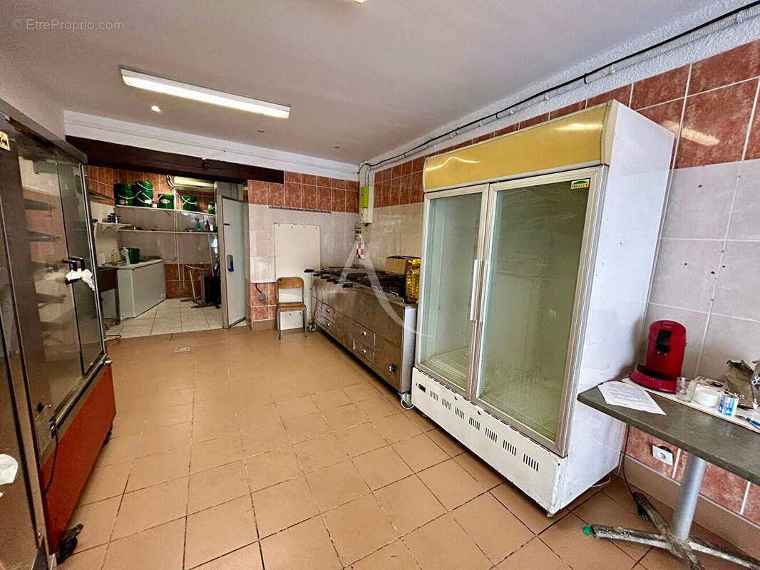 Commerce à ELNE