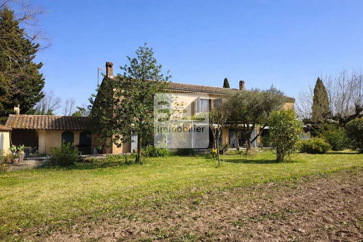 Maison à PONT-SAINT-ESPRIT