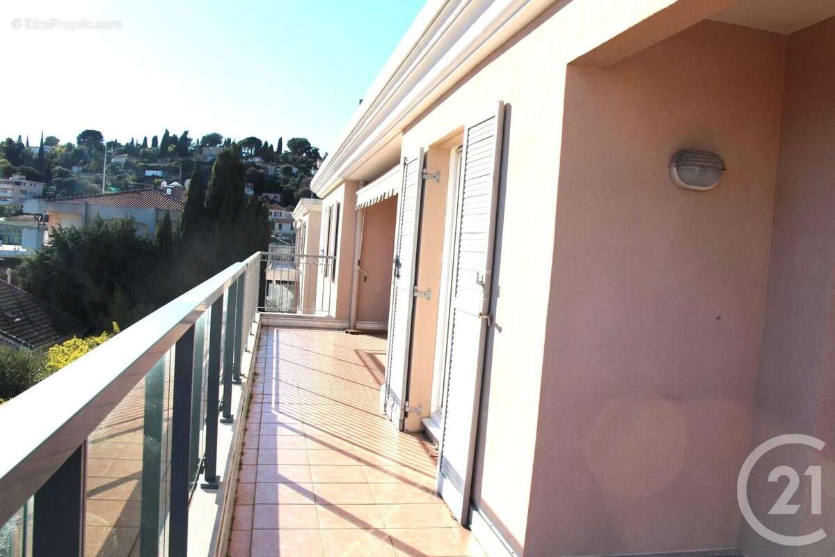 Appartement à ROQUEBRUNE-CAP-MARTIN