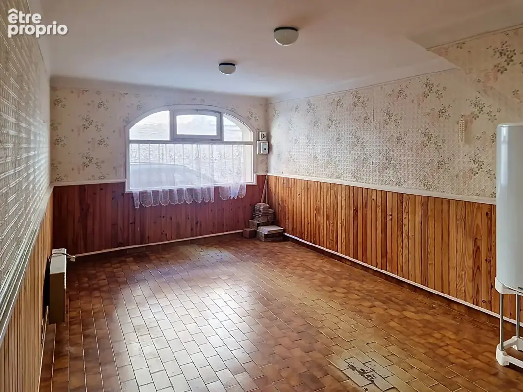 Maison Lirac 3 pièce(s) 80 m2 sur 3 niveaux à rafraîchir. - photo 3