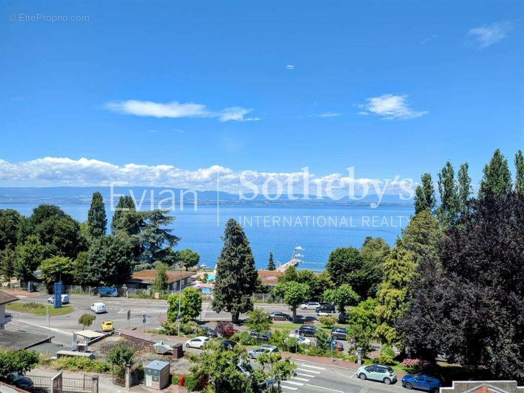 Appartement à EVIAN-LES-BAINS