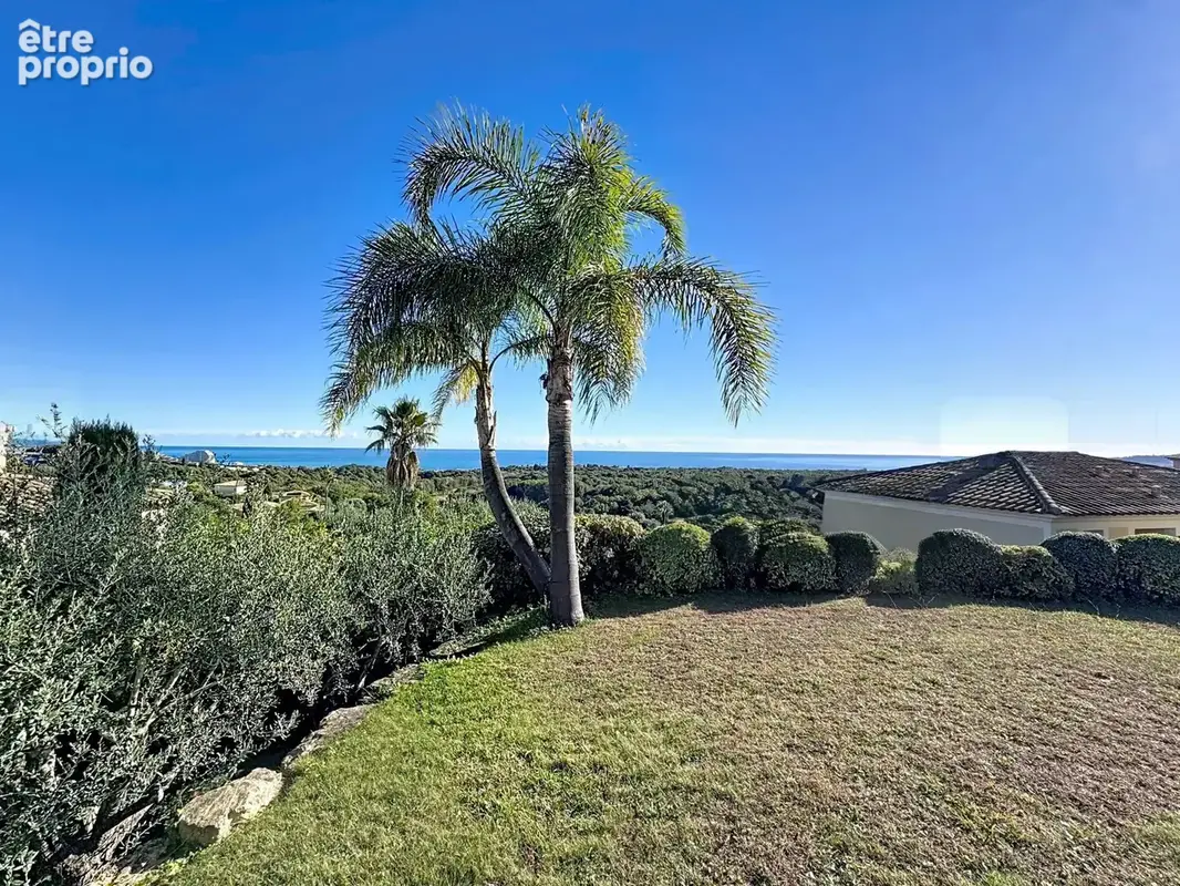 Villeneuve-Loubet/Biot – Villa contemporaine vue mer, piscine privée, résidence sécurisée - photo 3