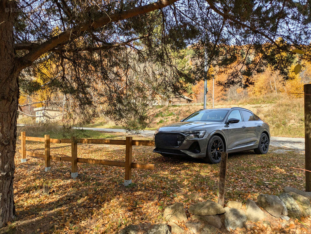 Appartement à SAINT-MICHEL-DE-CHAILLOL