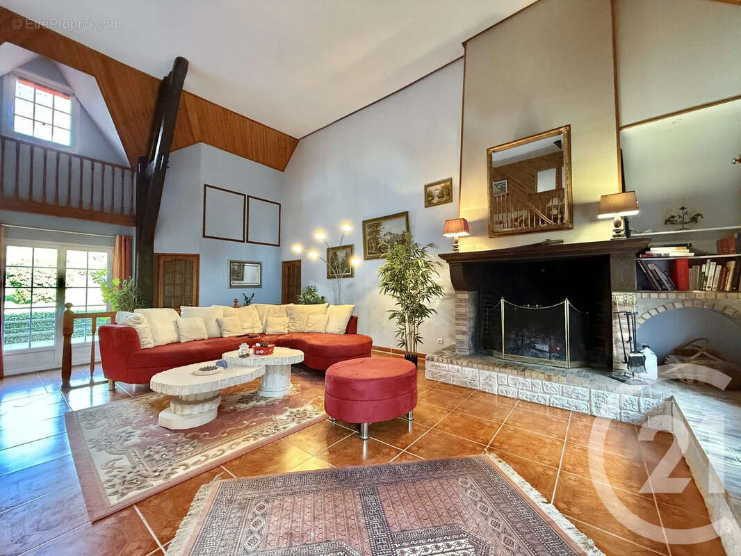 Maison à VILLENEUVE-SUR-ALLIER