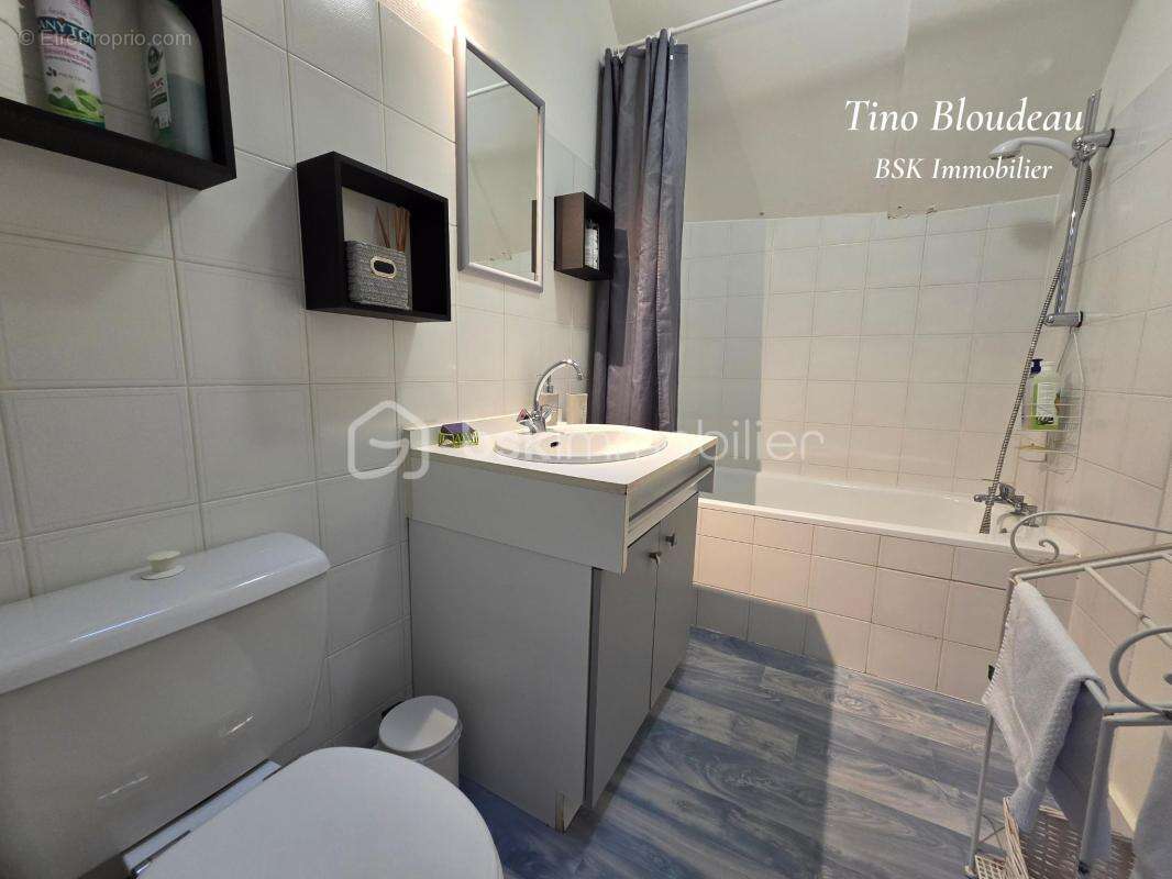  Studio avec vue sur le Château de Saumur  - photo 8