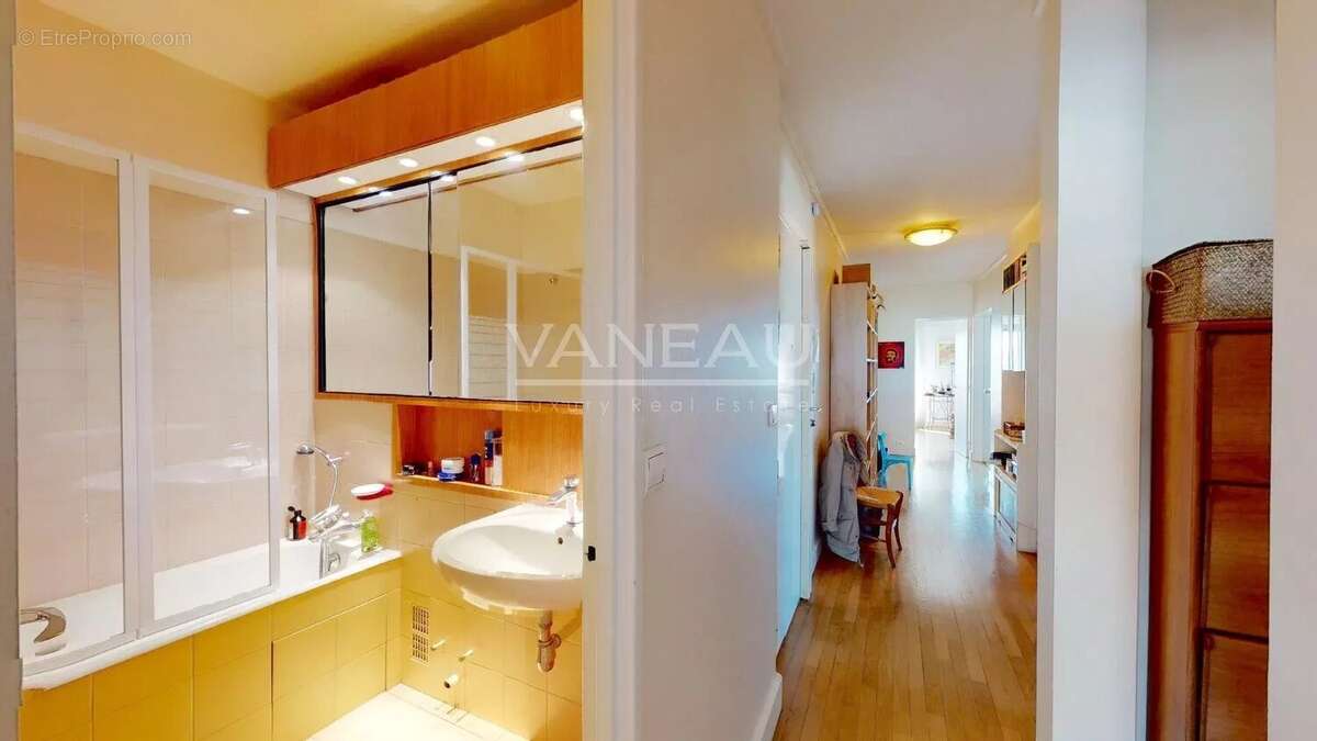 Appartement à PARIS-19E