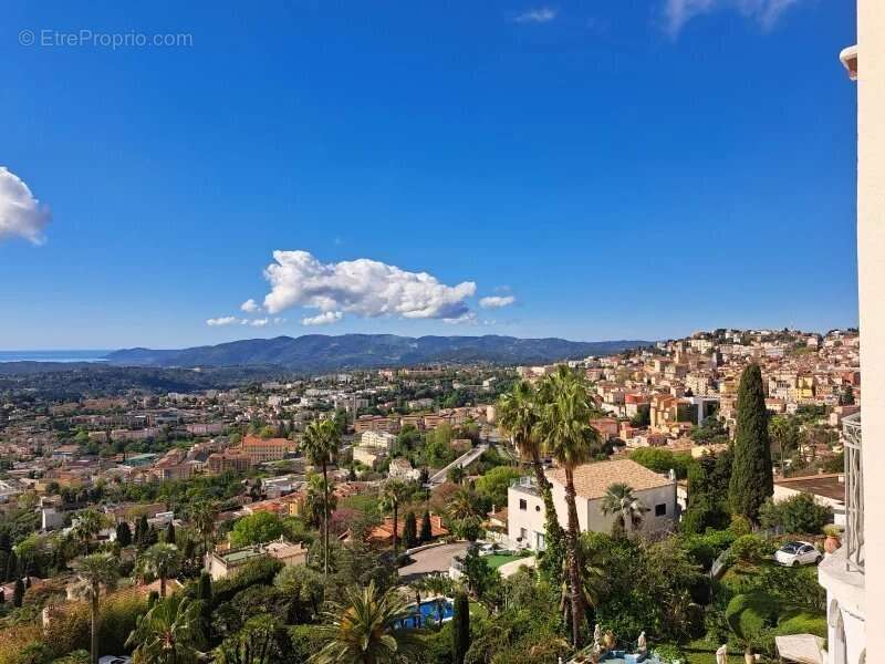 Appartement à GRASSE