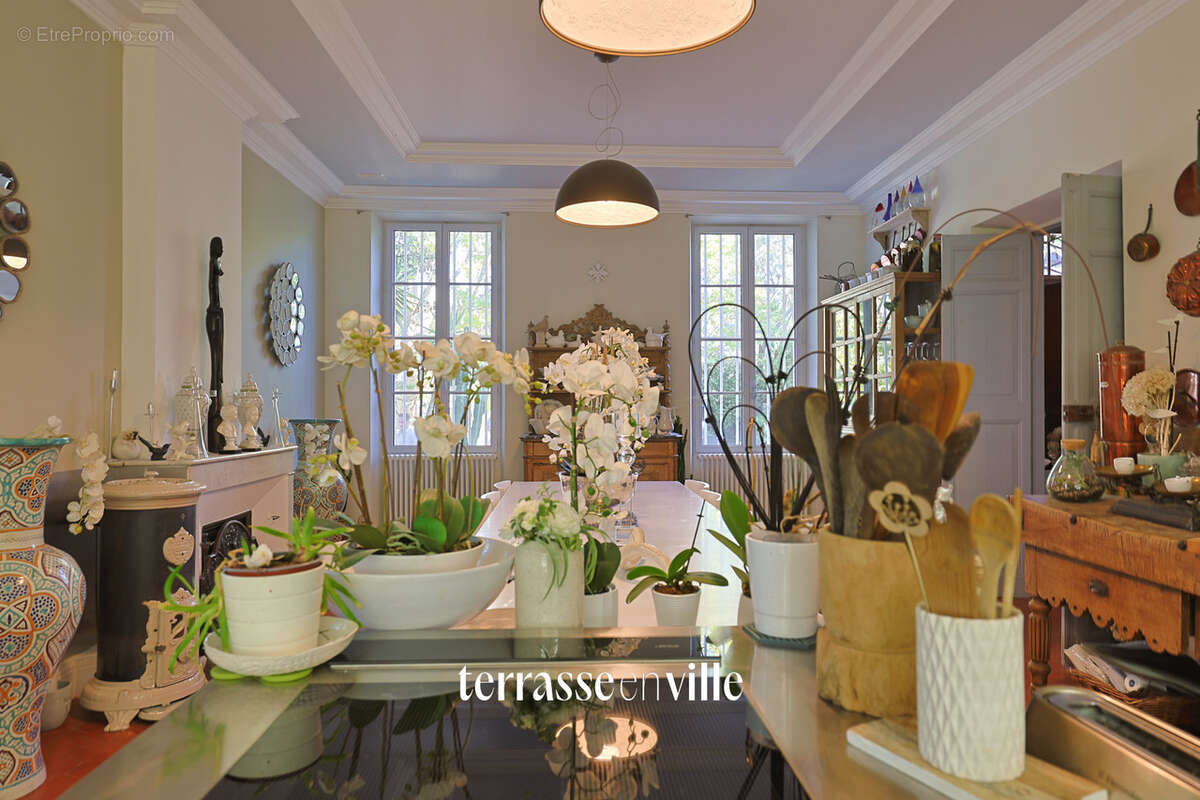 Appartement à LA CRAU