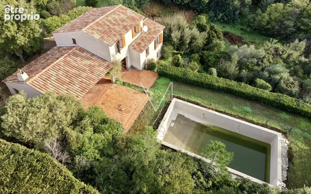 Retour a la vente /  vue mer domaine de beauvallon a grimaud maison a renover - photo 5