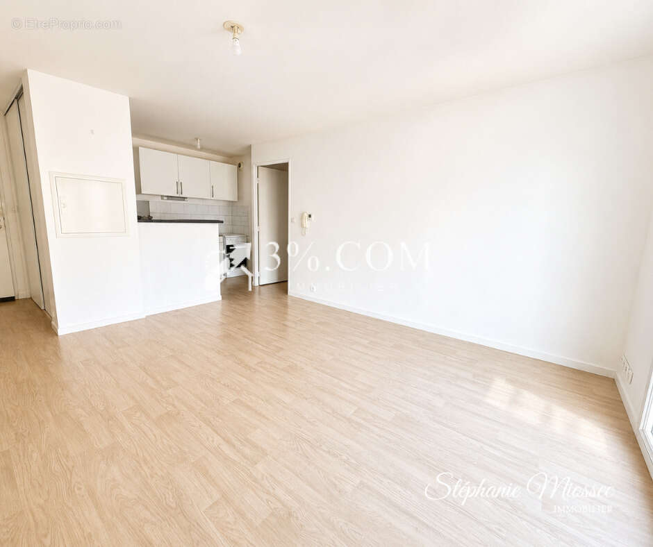 Appartement T2 de 40,93 m2   Balcon sud   Parking - photo 4