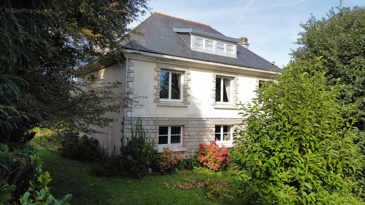 Maison à LANDIVISIAU