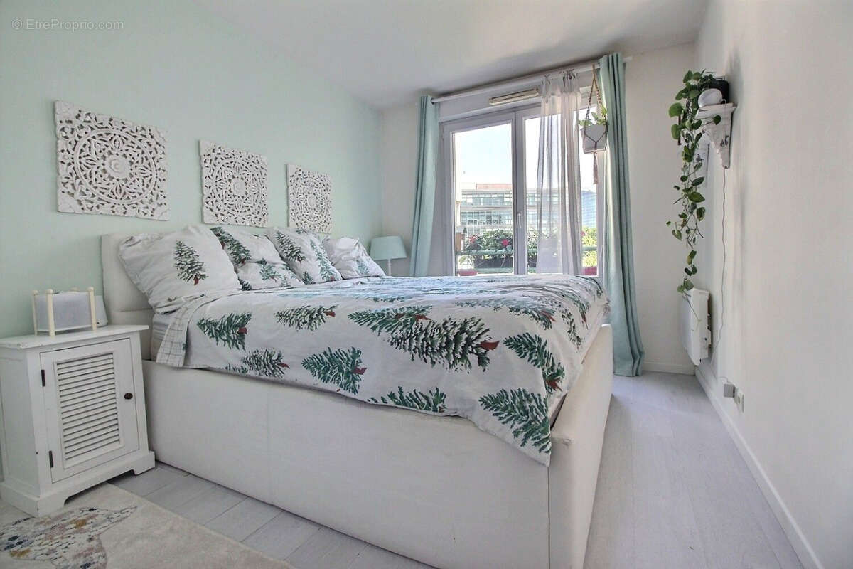 Appartement 81 m² à Issy-Les-Moulineaux  - photo 8