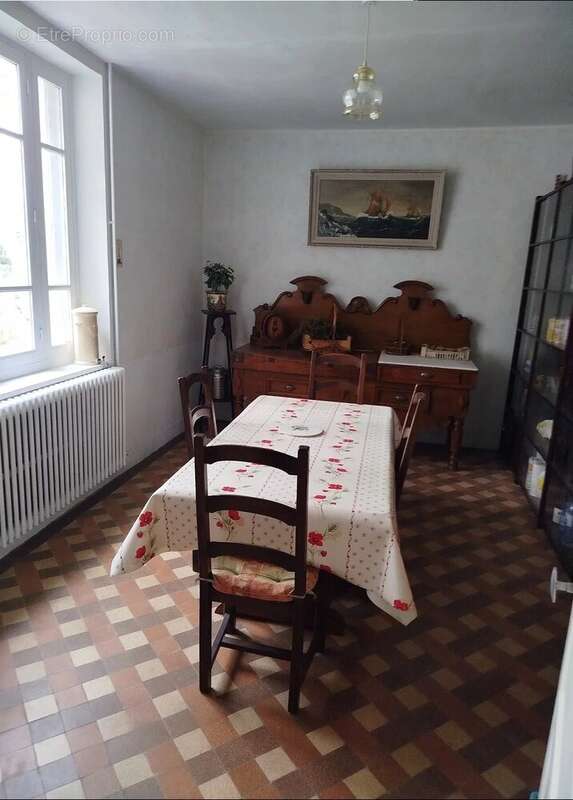 Maison à CHESSY-LES-PRES