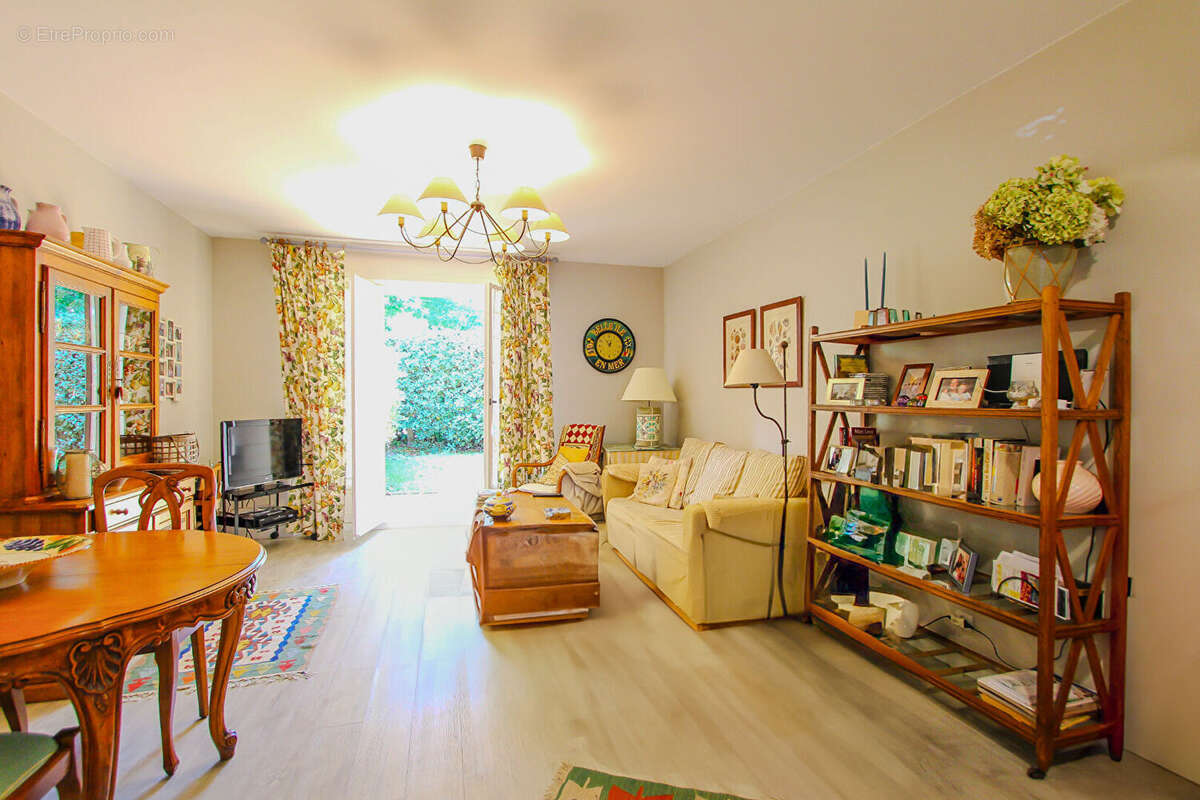 Biarritz centre - bel appartement proche mer et halles -terrasse - jardin - cave - photo 2