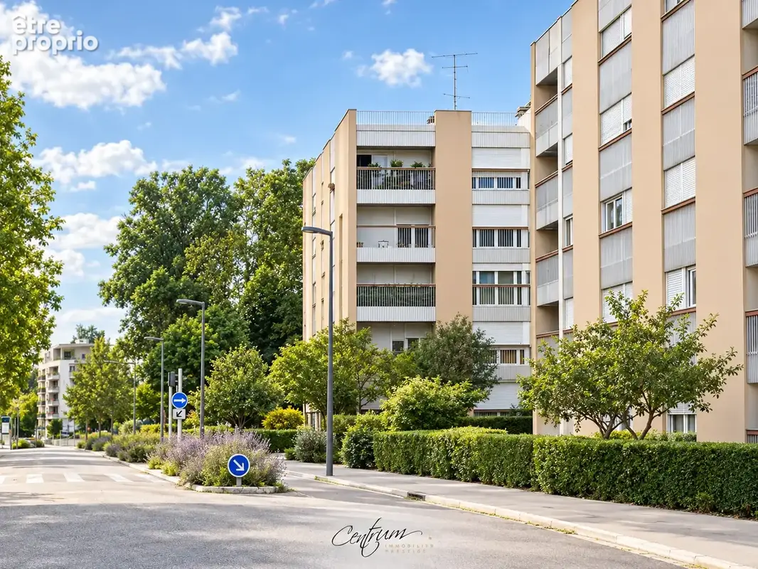 Metz   Avenue de Strasbourg  F3 dernier étage avec loggia, garage et cave - photo 2