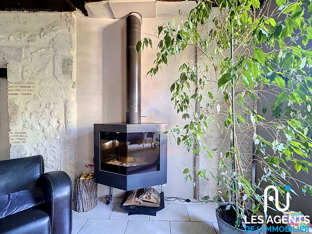 Fermette entièrement rénovée - MEUNG SUR LOIRE (45130) - photo 7
