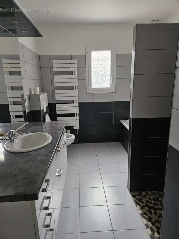 Maison à BRUYERES-ET-MONTBERAULT