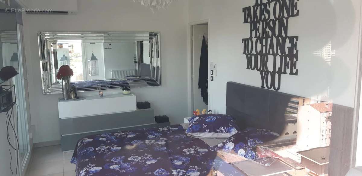 Appartement à MARSEILLE-3E