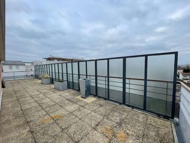 Appartement à LE BLANC-MESNIL