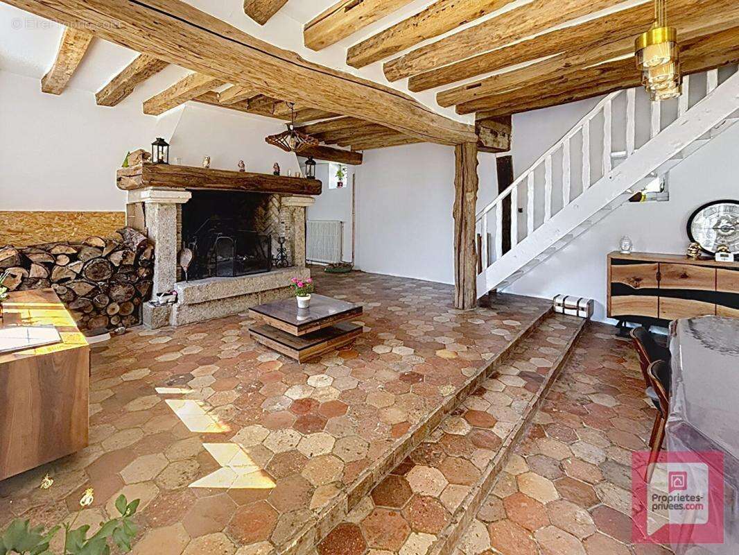 Maison à EPERNON