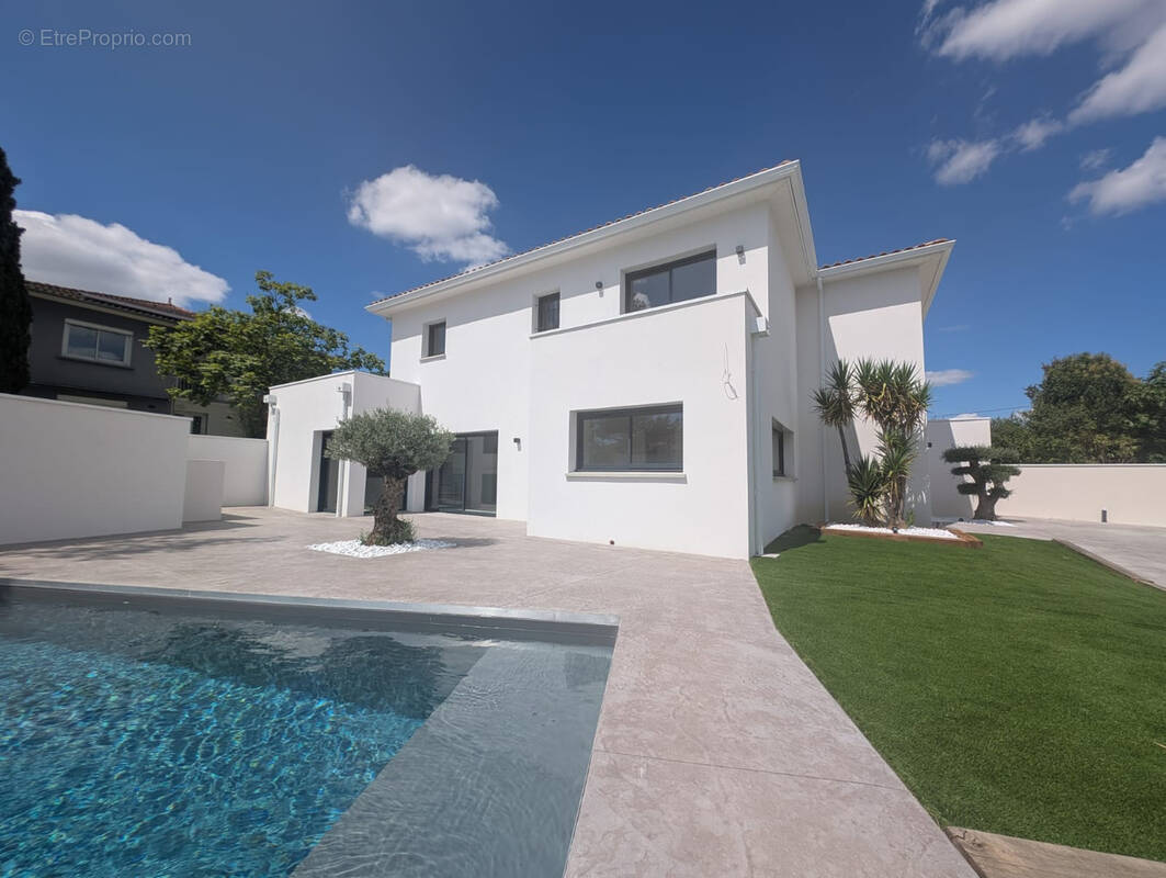 Maison à CORNEBARRIEU