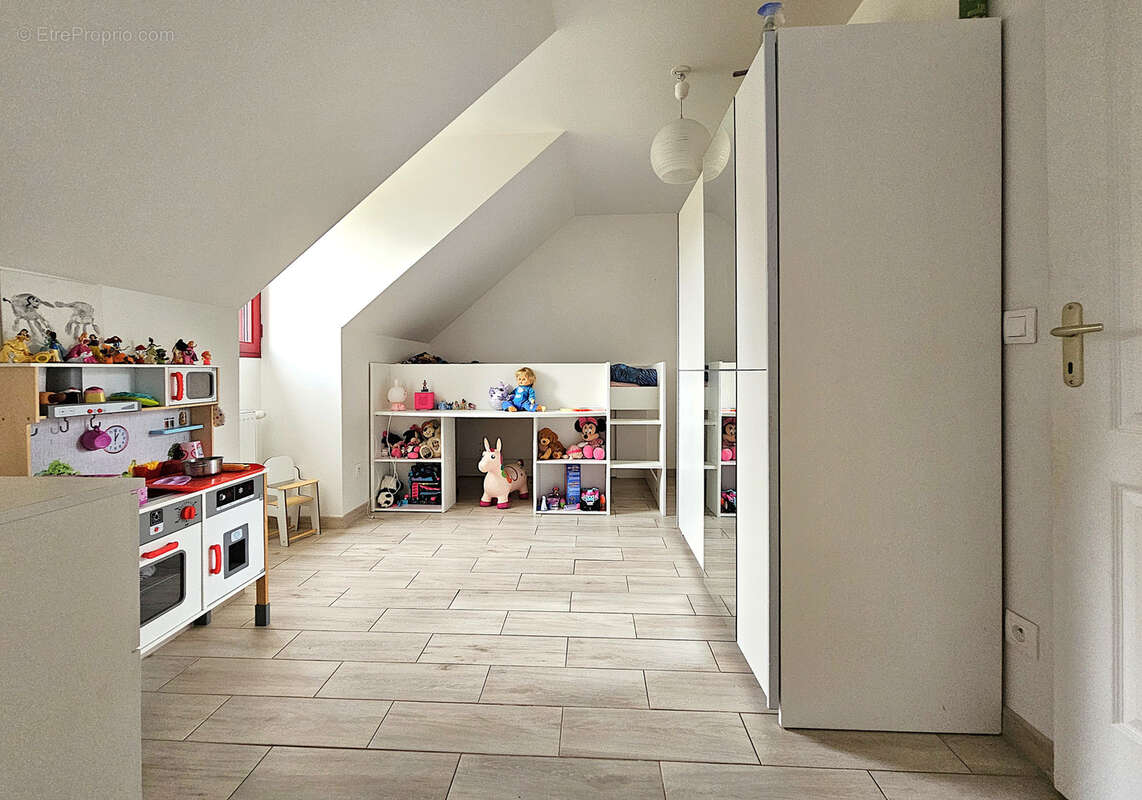 Maison à COUILLY-PONT-AUX-DAMES