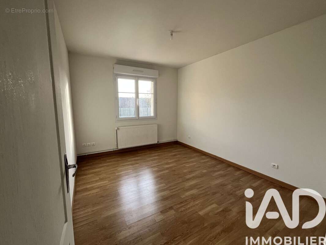 Photo 5 - Maison à LAVERSINES