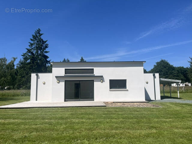 Maison à PLESSE